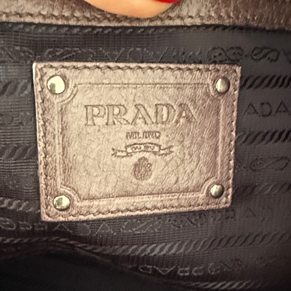 Prada Women's Purple Leather Shoulder Bag - Picture 8 of 13